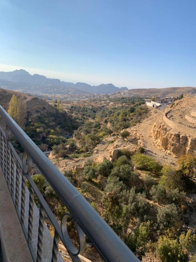 Al Anbat Hotel & Restaurant Wadi Musa Exterior photo