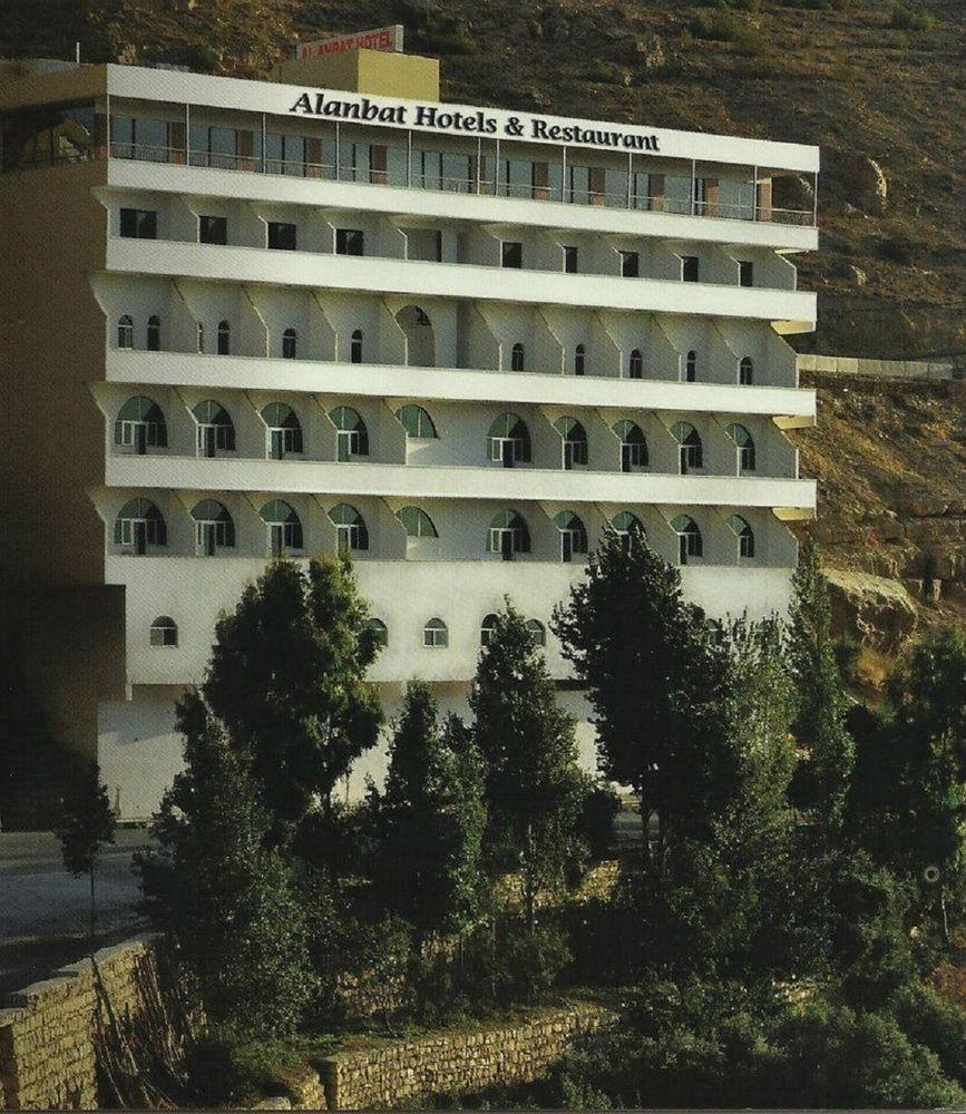 Al Anbat Hotel & Restaurant Wadi Musa Exterior photo